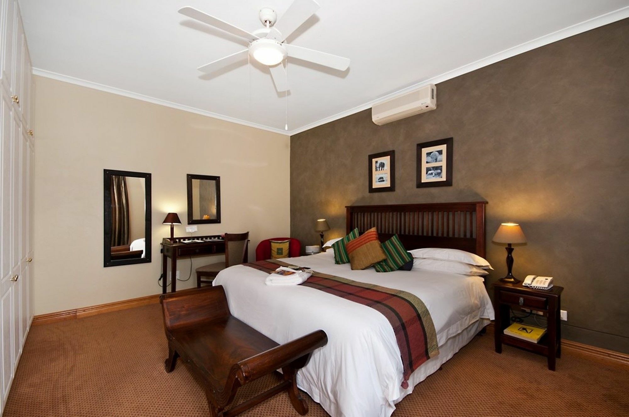 Cape Flame Guest House Port Elizabeth Ngoại thất bức ảnh