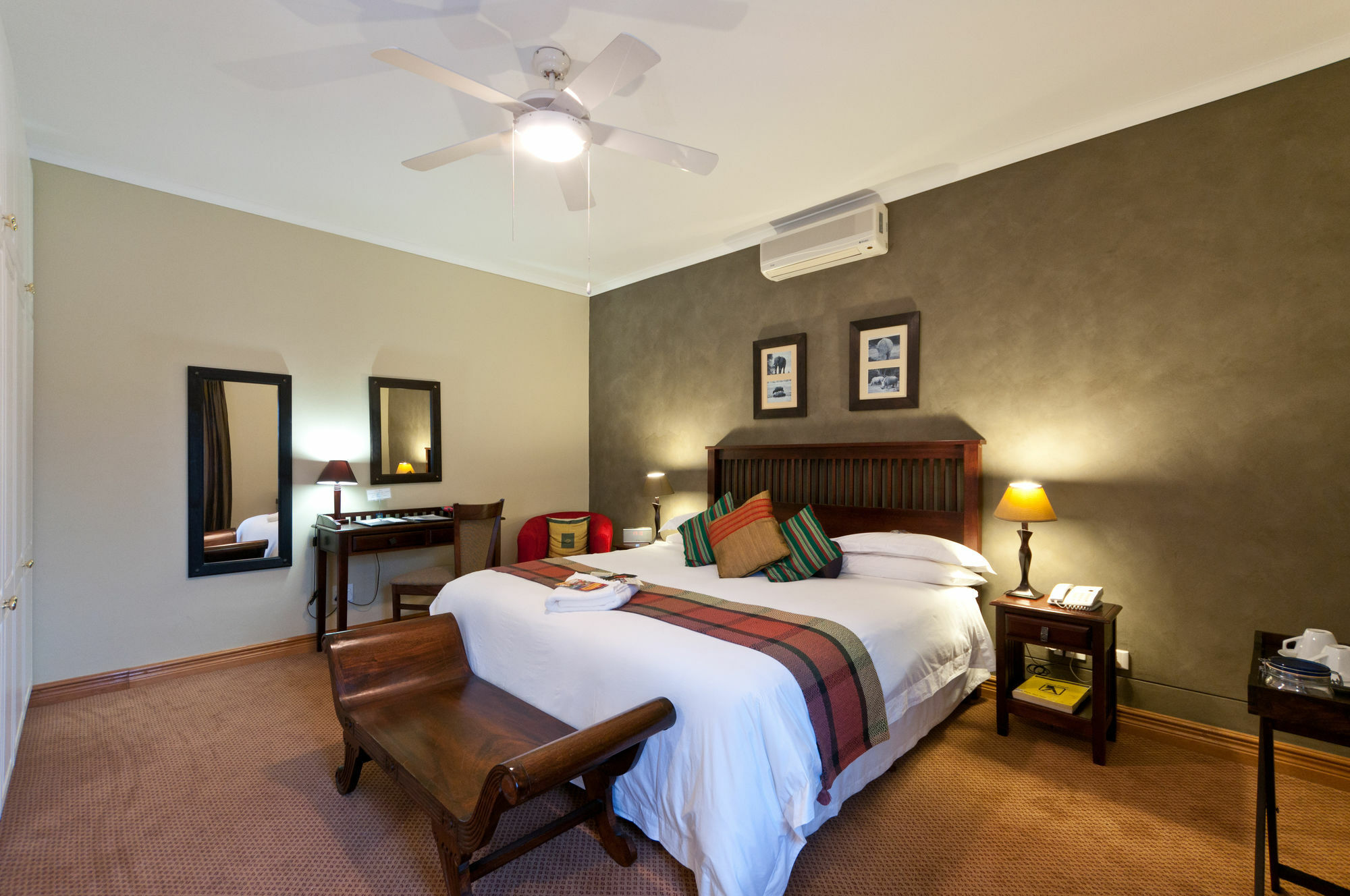 Cape Flame Guest House Port Elizabeth Ngoại thất bức ảnh